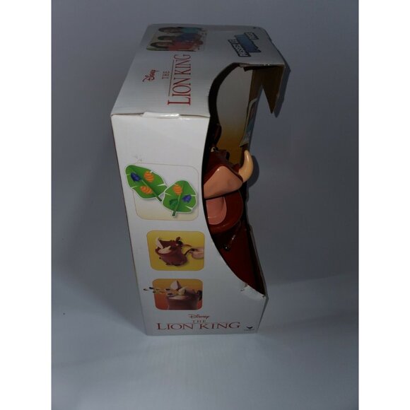 Cardinal Games Lion King Pumbaa Pass Game - Picture 4 of 7